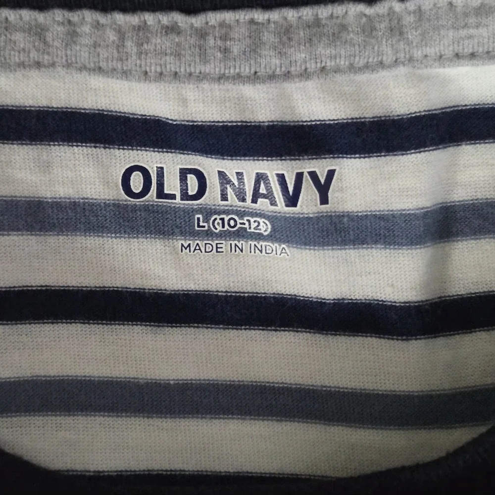 Old Navy Boys Size Large Short Sleeve  Crew Neck T Shirt Stripes Blue White
